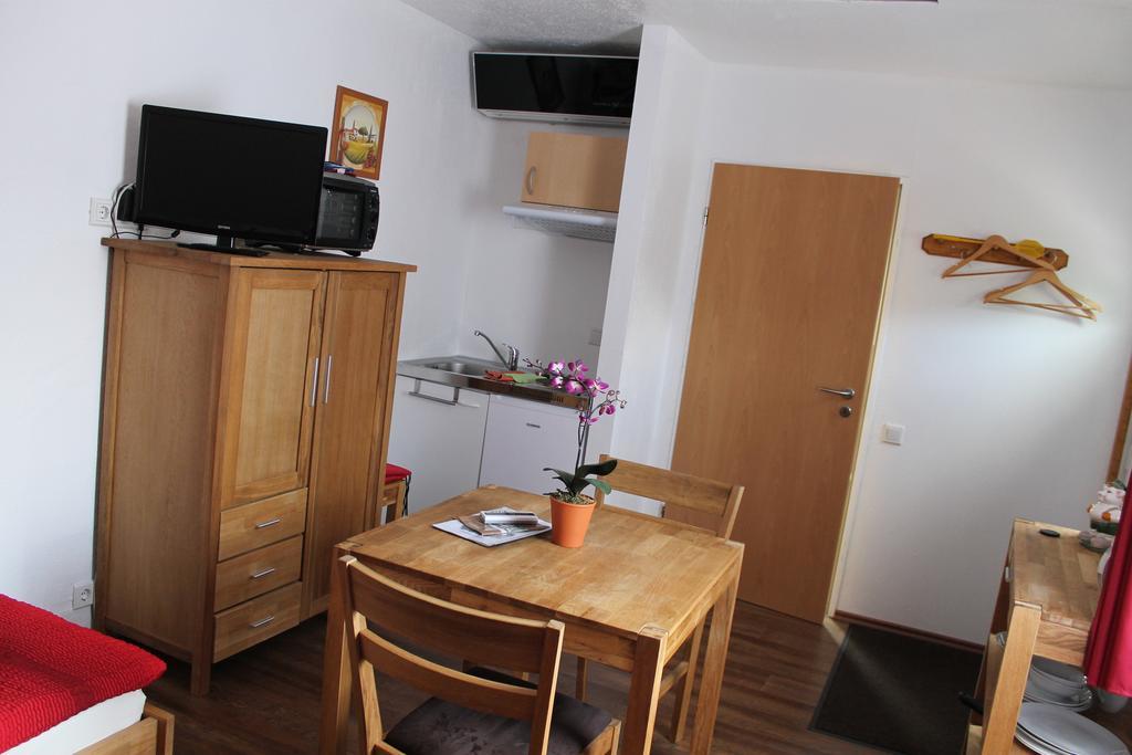 Gaestehaus Ballmann Rockeskyll Rom bilde